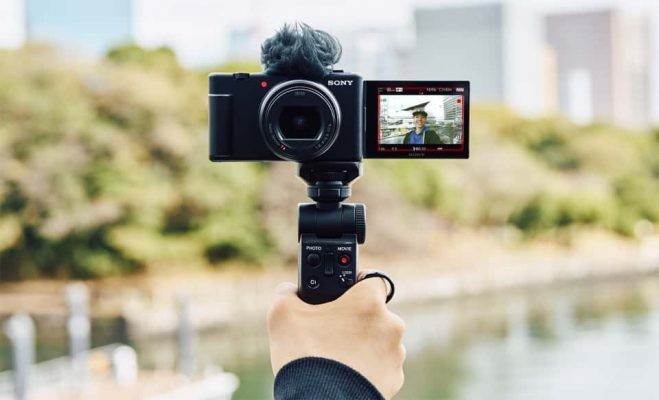 Thuê máy ảnh để làm YouTube vlog ngày càng thịnh hành | Trần Huy Camera