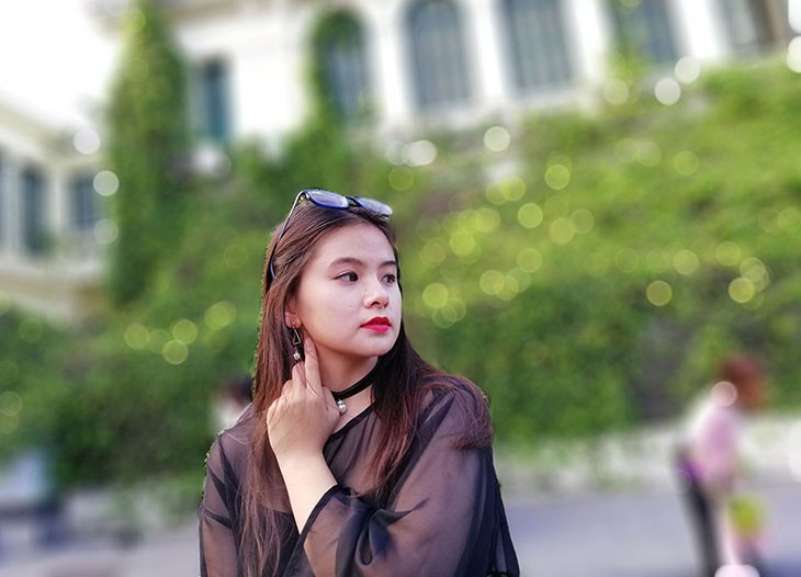 Hướng dẫn chụp ảnh chân dung xóa phông khi thuê lens khẩu lớn